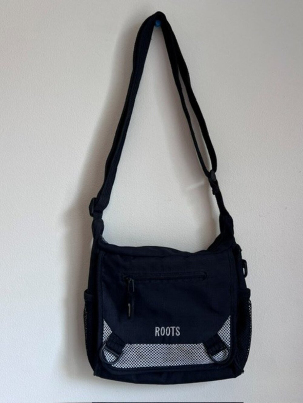 Roots Black Mini-Messenger Crossbody Shoulder Bag - Vintage Y2K